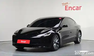 Tesla Model 3, 2025