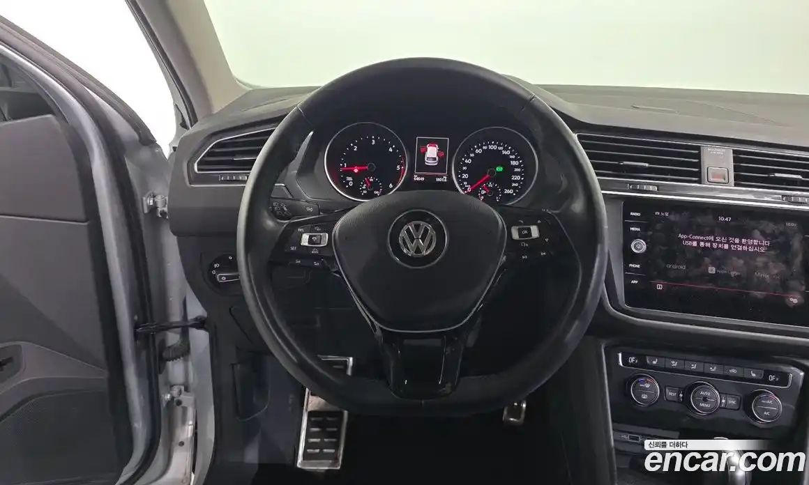 Volkswagen Tiguan 2018 2.0 гидро в Москве № 301110, фото 13