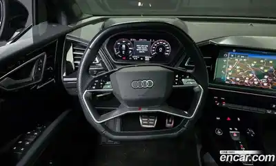 Audi Q4 e-tron 2022 0.2 гидро в Москве № 312180, миниатюра 12