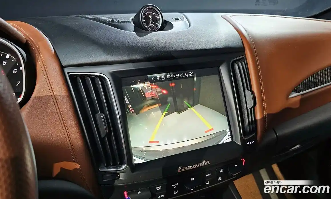 Maserati Levante 2019 3.0 гидро в Москве № 331108, фото 16