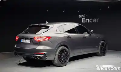 Maserati Levante 2019 3.0 гидро в Москве № 331108, миниатюра 2
