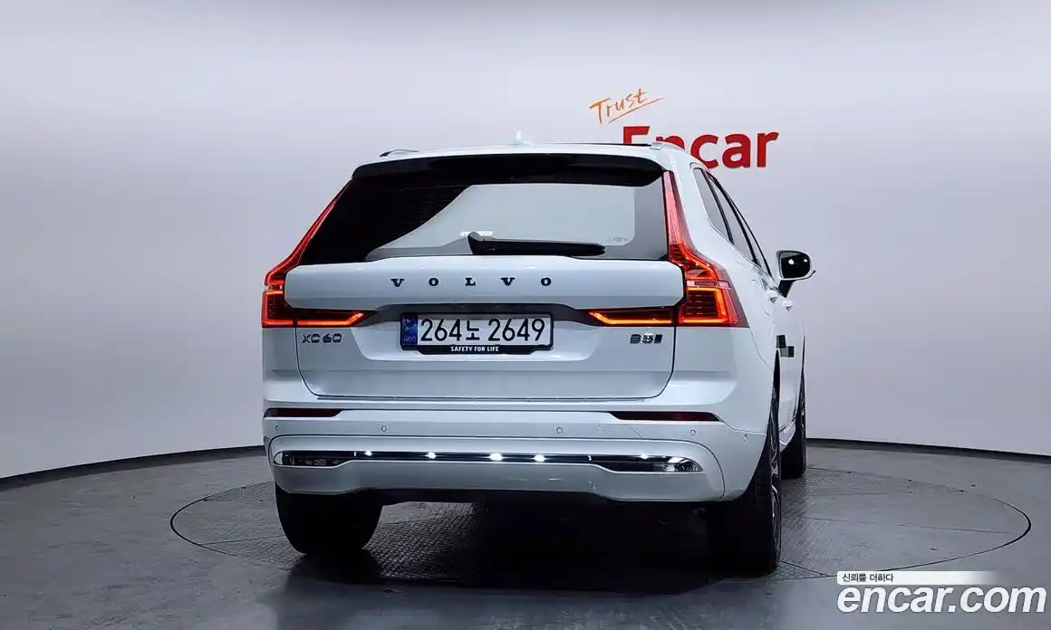 Volvo XC60 2024 2.0 гидро в Москве № 344003, фото 4