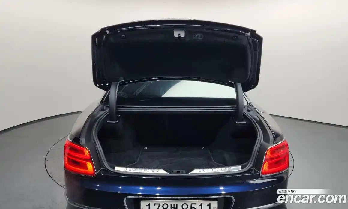 Bentley Flying Spur 2022 4.0 гидро в Москве № 366320, фото 20