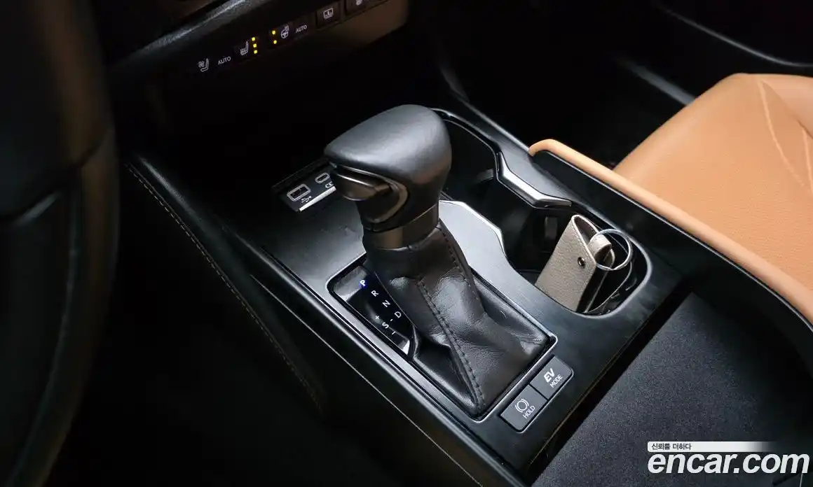 Lexus ES 2023 2.5 гидро в Москве № 382063, фото 9