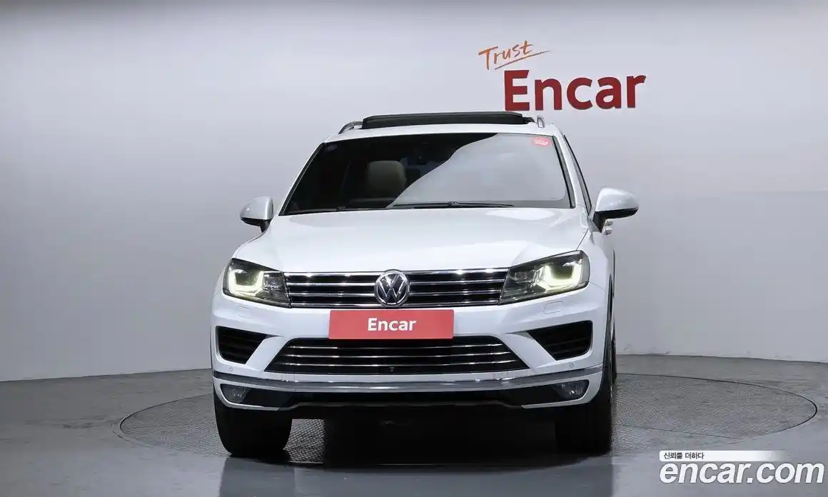 Volkswagen Touareg 2015 3.0 гидро в Москве № 400967, фото 3