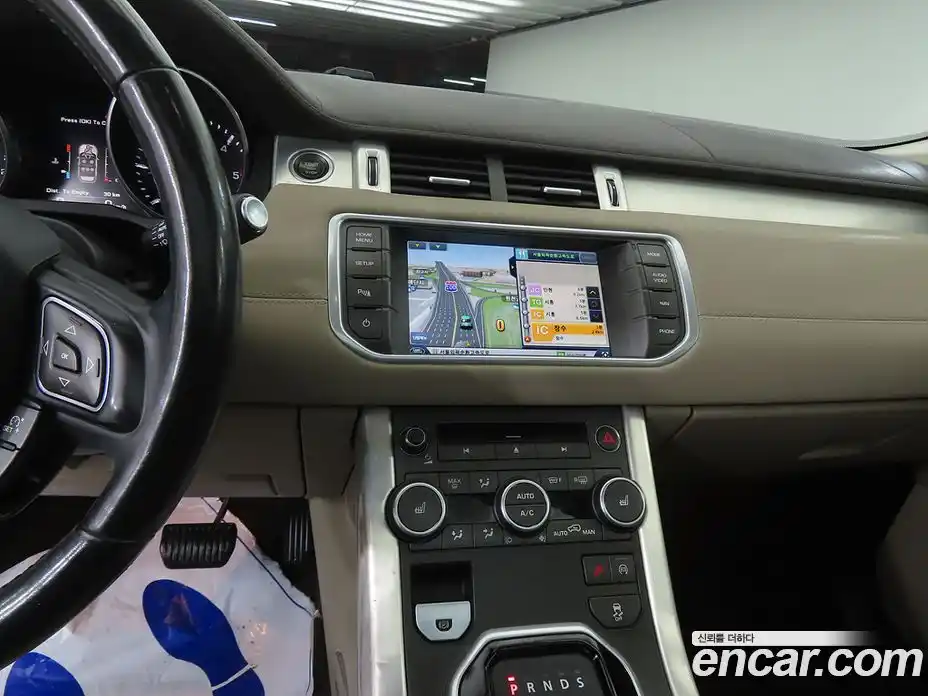 Land Rover Range-Rover Evoque 2014 2.2 гидро в Москве № 471635, фото 10