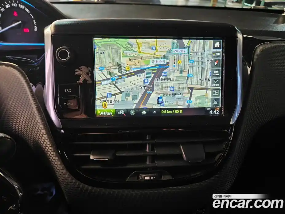 Peugeot 2008 2015 1.6 гидро в Москве № 547947, фото 18