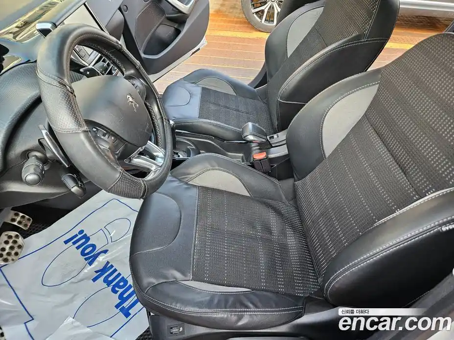 Peugeot 2008 2015 1.6 гидро в Москве № 547947, фото 10