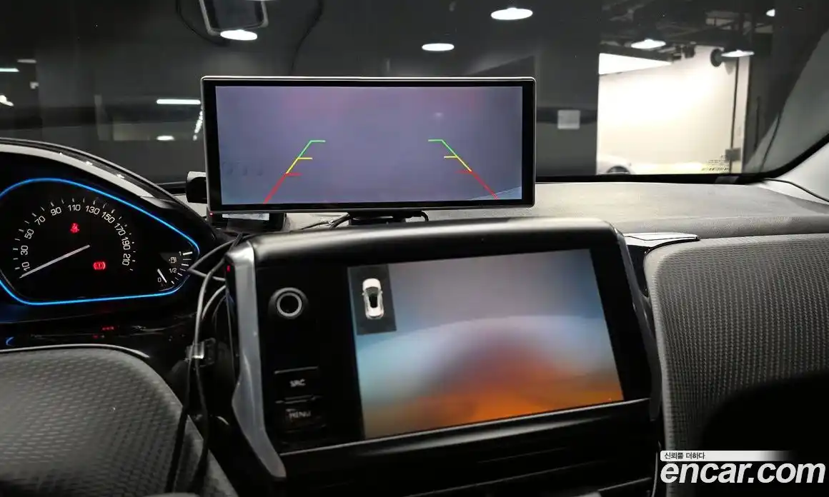 Peugeot 2008 2015 1.6 гидро в Москве № 585393, фото 15