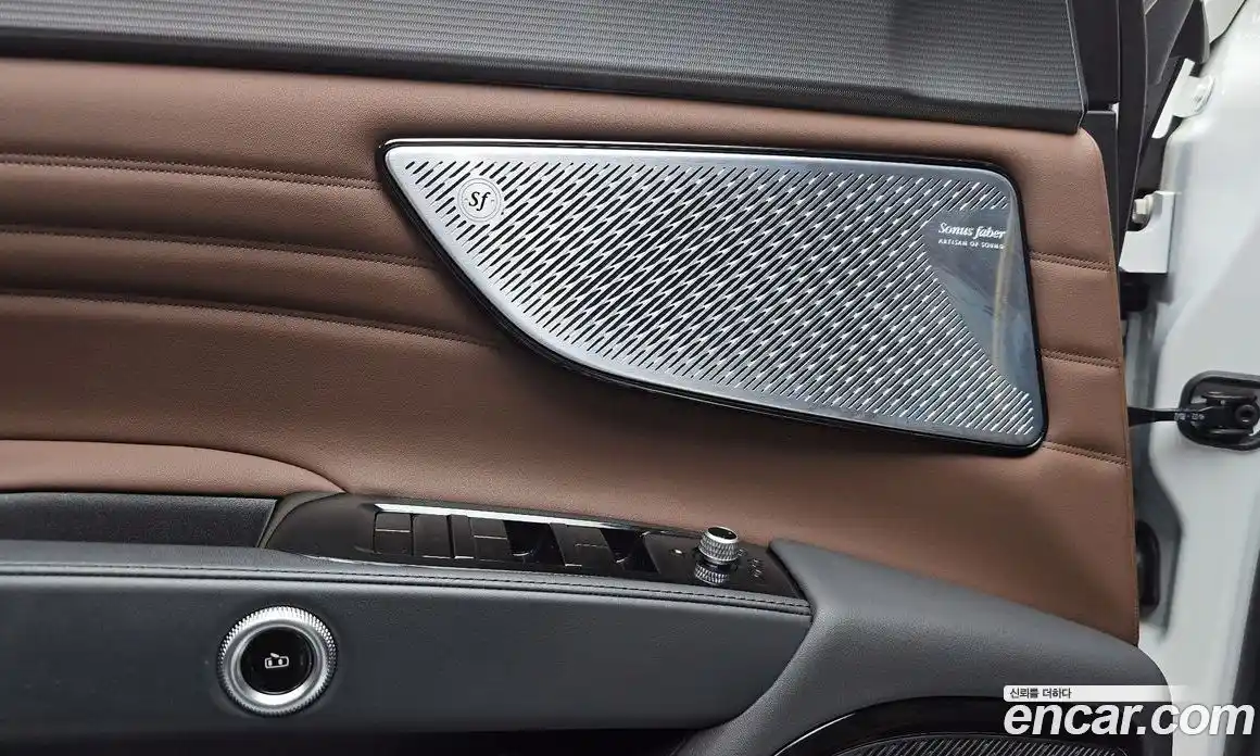 Maserati Grecale 2024 2.0 гидро в Москве № 610591, фото 18