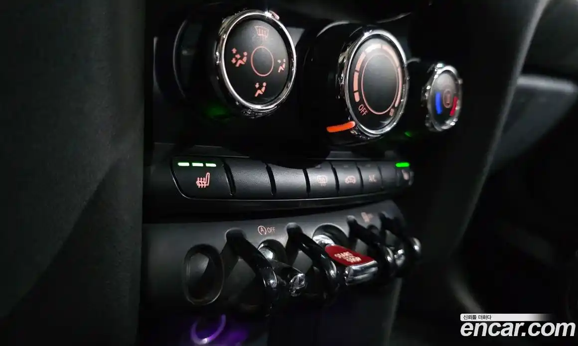 Mini Cooper 2017 1.5 гидро в Москве № 628216, фото 16