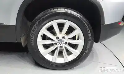 Volkswagen Tiguan 2014 2.0 гидро в Москве № 629126, миниатюра 5