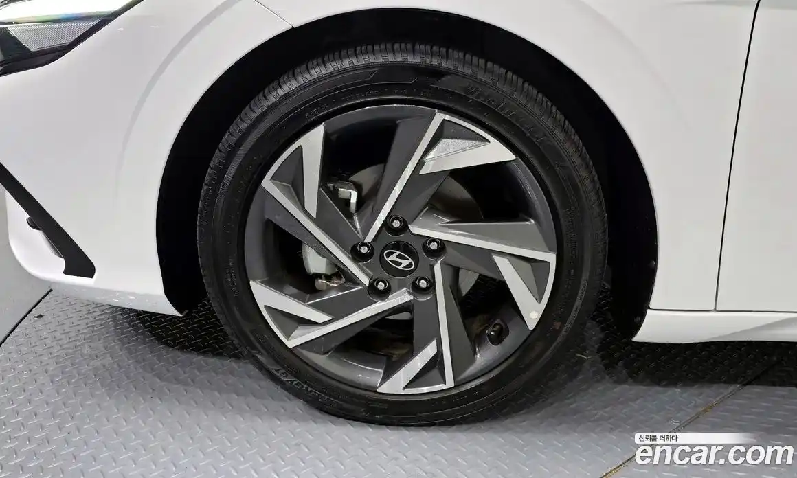 Hyundai Avante 2024 1.6 гидро в Москве № 6562, фото 5