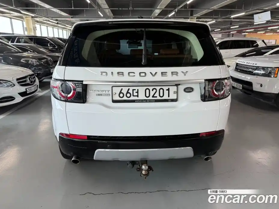 Land Rover Discovery Sport 2015 2.0 гидро в Москве № 724657, фото 4
