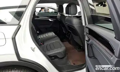 Volkswagen Touareg 2023 3.0 гидро в Москве № 725023, миниатюра 12