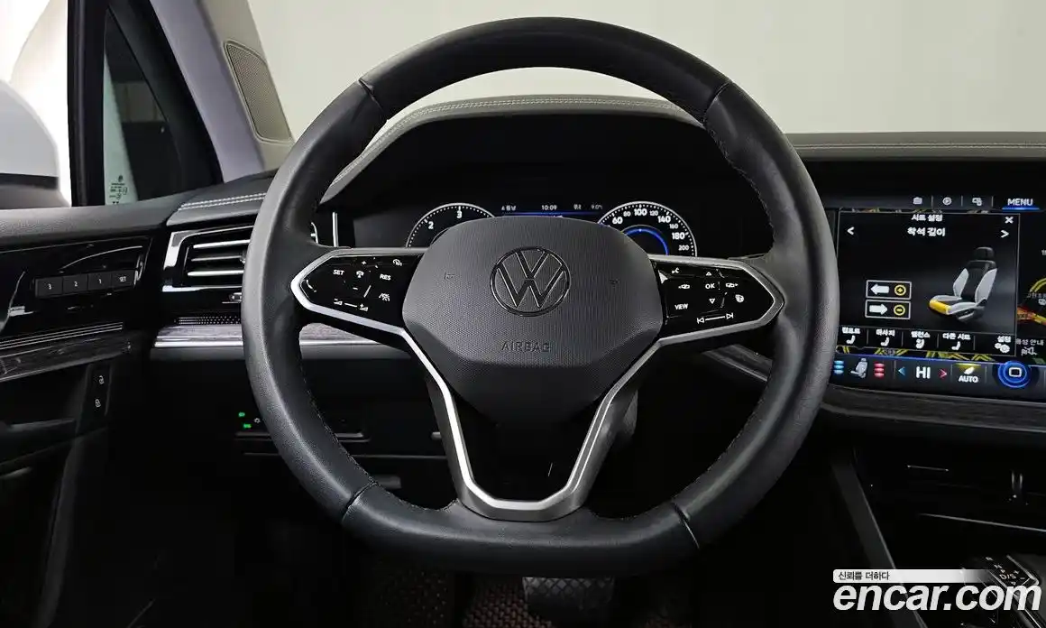 Volkswagen Touareg 2023 3.0 гидро в Москве № 725023, фото 13