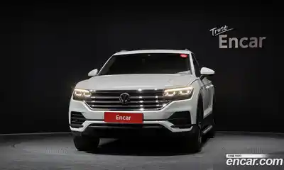 Volkswagen Touareg 2023 3.0 гидро в Москве № 725023, миниатюра 3