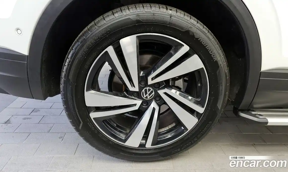 Volkswagen Touareg 2023 3.0 гидро в Москве № 725023, фото 5