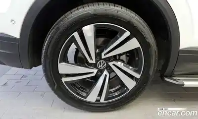Volkswagen Touareg 2023 3.0 гидро в Москве № 725023, миниатюра 5
