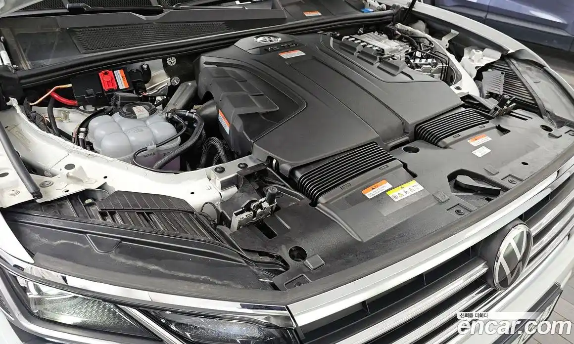 Volkswagen Touareg 2023 3.0 гидро в Москве № 725023, фото 6
