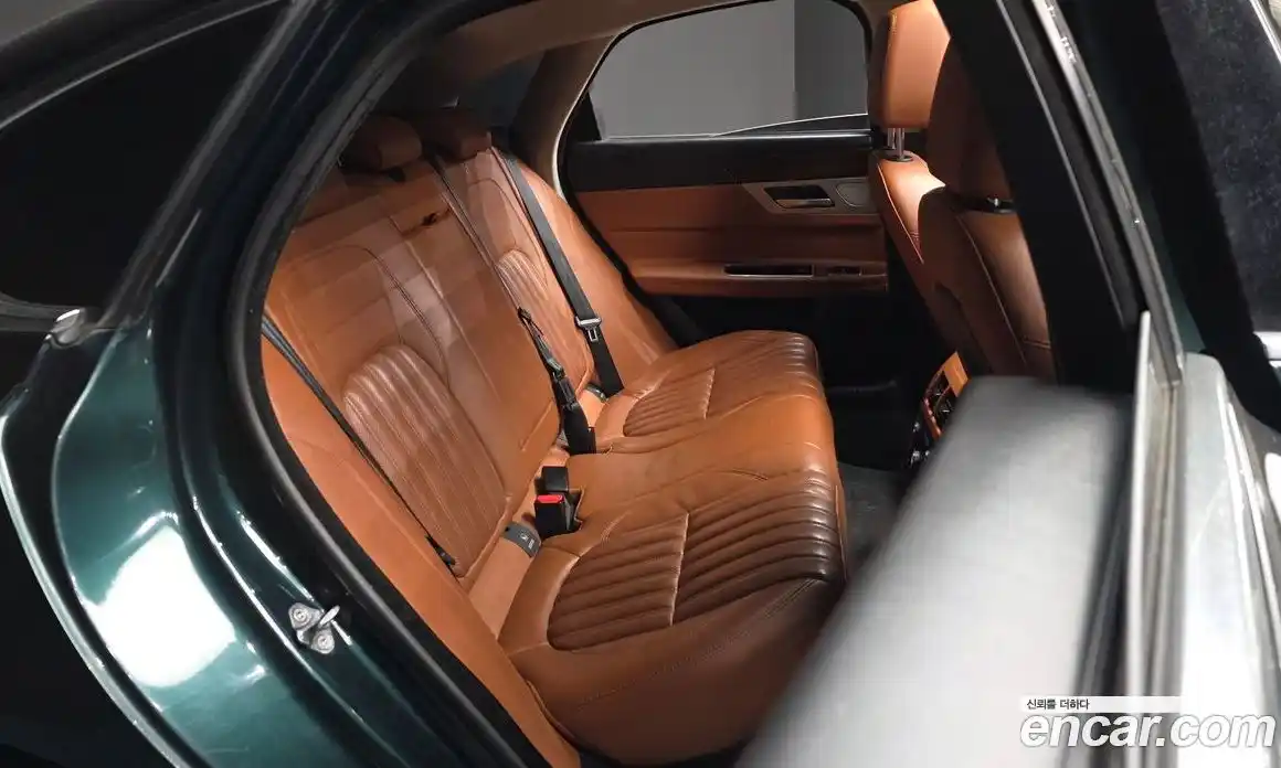 Jaguar XF 2016 2.0 гидро в Москве № 758792, фото 12