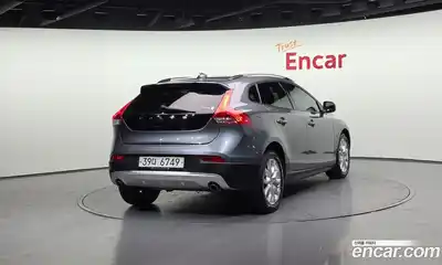 Volvo V40 2018 2.0 гидро в Москве № 802016, миниатюра 2