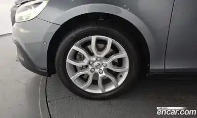 Volvo V40 2018 2.0 гидро в Москве № 802016, миниатюра 5