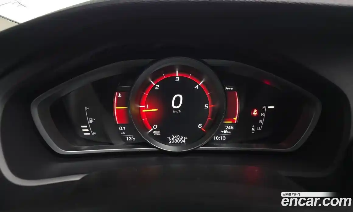 Volvo V40 2018 2.0 гидро в Москве № 802016, фото 8