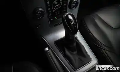 Volvo V40 2018 2.0 гидро в Москве № 802016, миниатюра 9