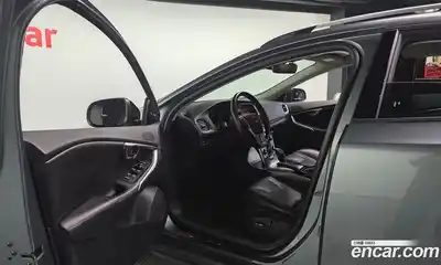Volvo V40 2018 2.0 гидро в Москве № 802016, миниатюра 10