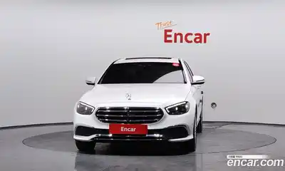 Mercedes-Benz E-Class 2023 2.0 гидро, миниатюра 3