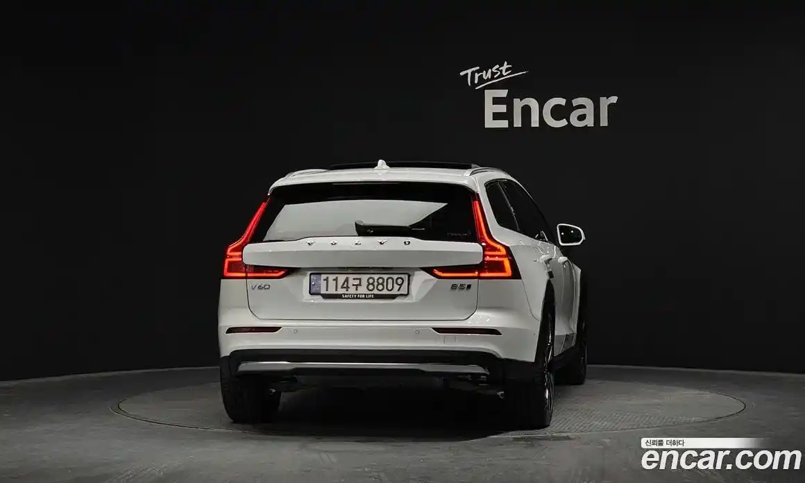 Volvo V60 2024 2.0 гидро в Москве № 823852, фото 4