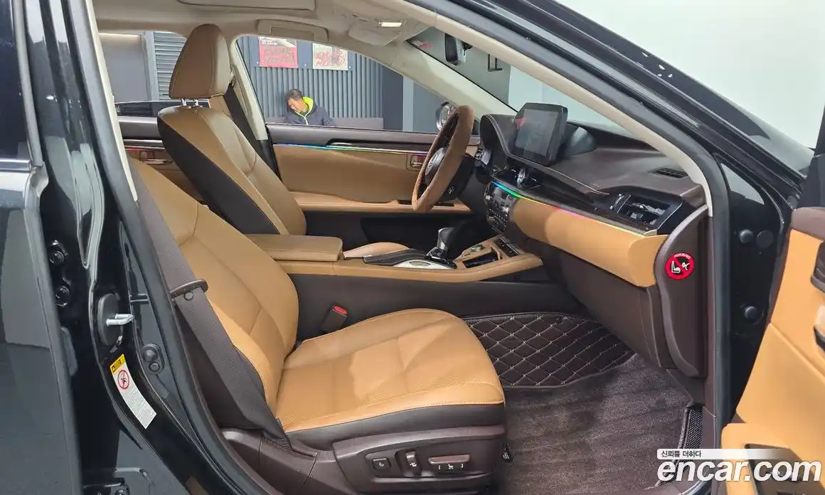 Lexus ES 2017 3.5 гидро в Москве № 825916, фото 11