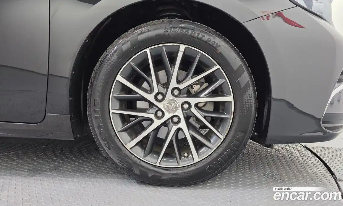 Lexus ES 2017 3.5 гидро в Москве № 825916, фото 5