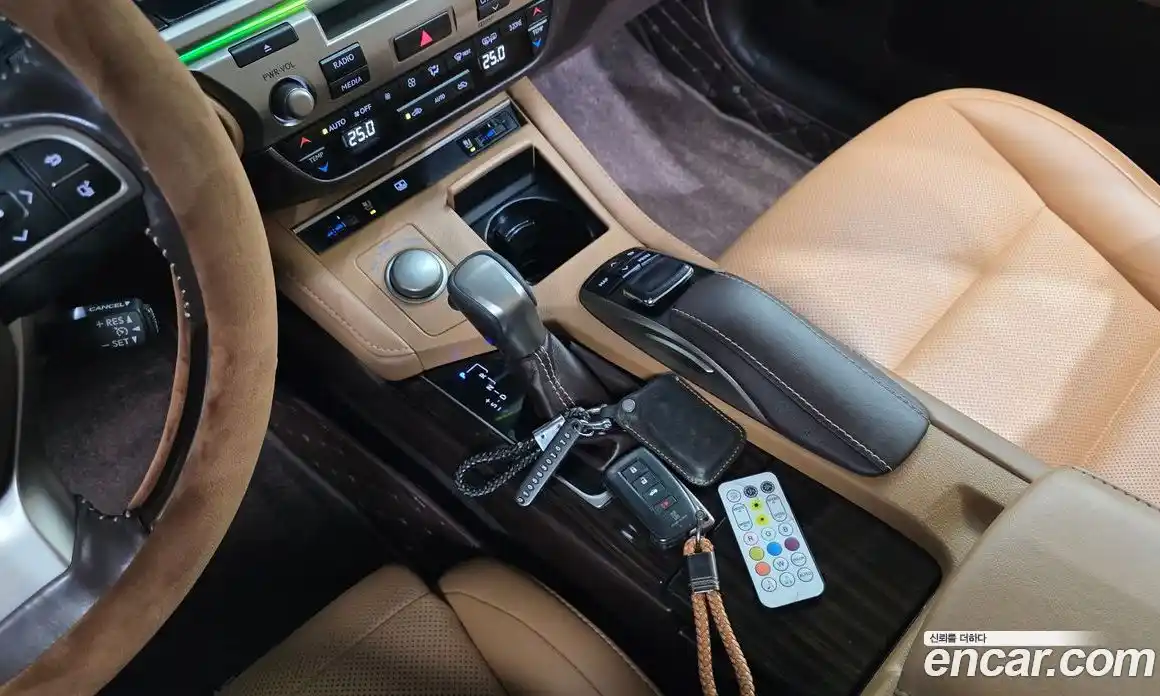 Lexus ES 2017 3.5 гидро в Москве № 825916, фото 9