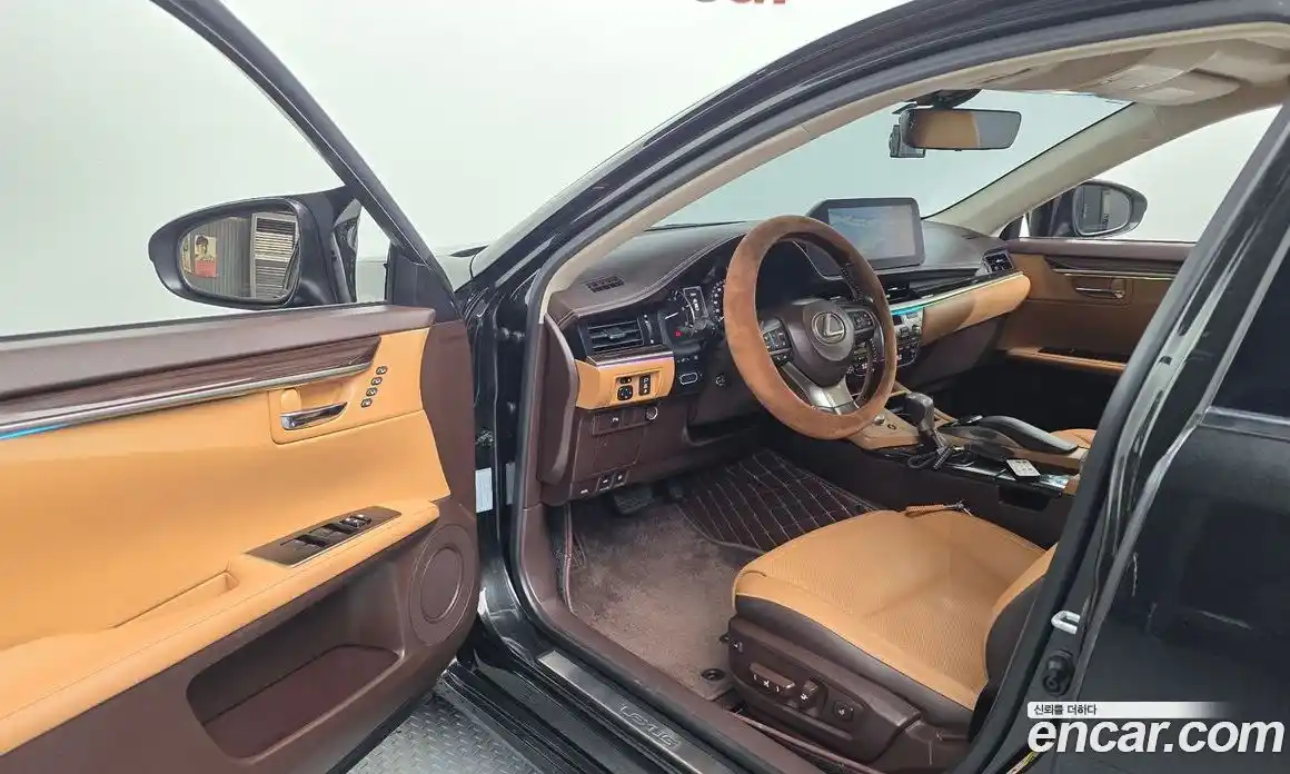 Lexus ES 2017 3.5 гидро в Москве № 825916, фото 10