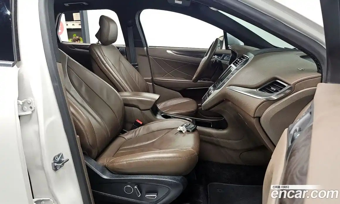 Lincoln MKC 2017 2.0 гидро в Москве № 827244, фото 10