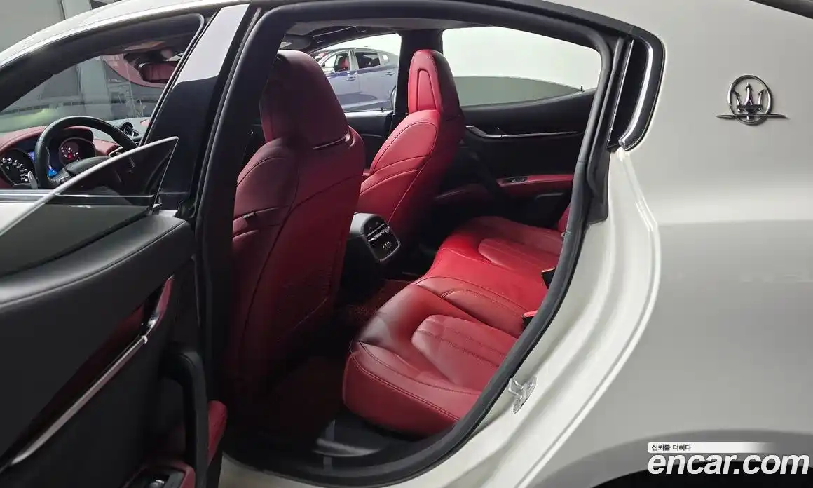 Maserati Ghibli 2018 3.0 гидро в Москве № 863362, фото 11