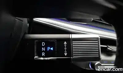 Hyundai Grandeur 2023 2.5 Автомат в Москве № 926423, миниатюра 9