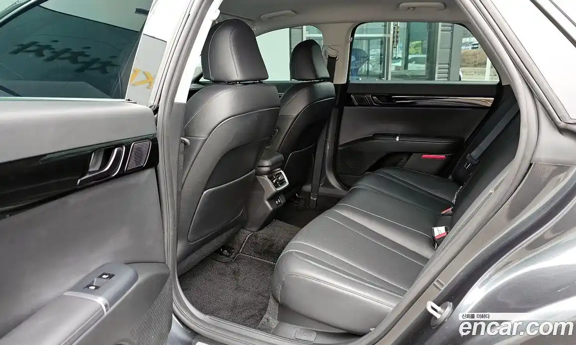 Hyundai Grandeur 2023 2.5 Автомат в Москве № 926423, фото 10