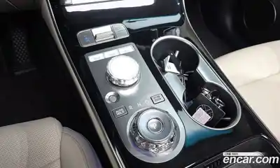 Genesis GV70 2025 2.5 Автомат в Москве № 930275, миниатюра 8