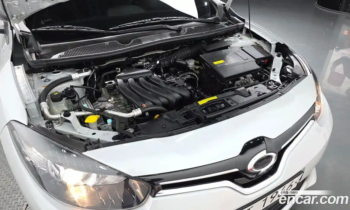 Renault SM3 2018 1.6 гидро в Москве, фото 5