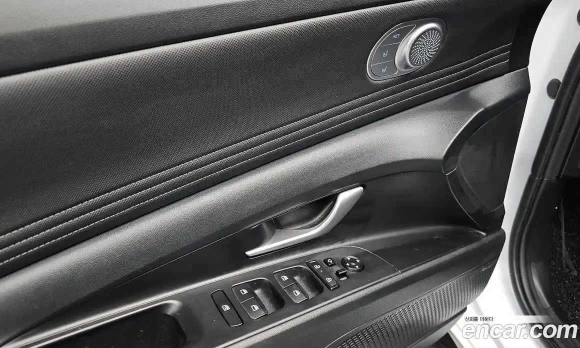 Hyundai Avante 2023 1.6 Автомат в Москве № 971476, фото 17