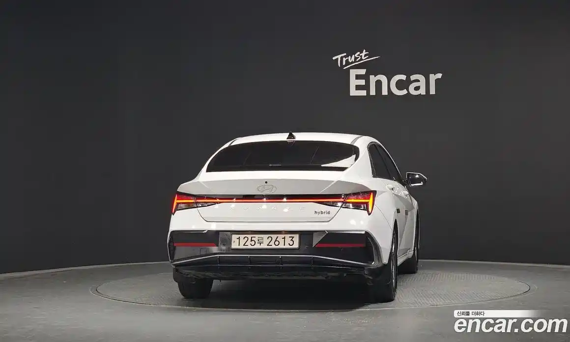 Hyundai Avante 2023 1.6 Автомат в Москве № 971476, фото 4