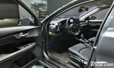 Kia K3 2018 1.6 Автомат в Москве № 972437, миниатюра 11