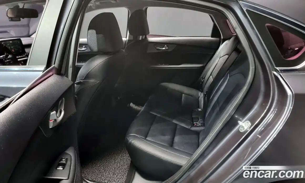 Kia K3 2018 1.6 Автомат в Москве № 972437, фото 13