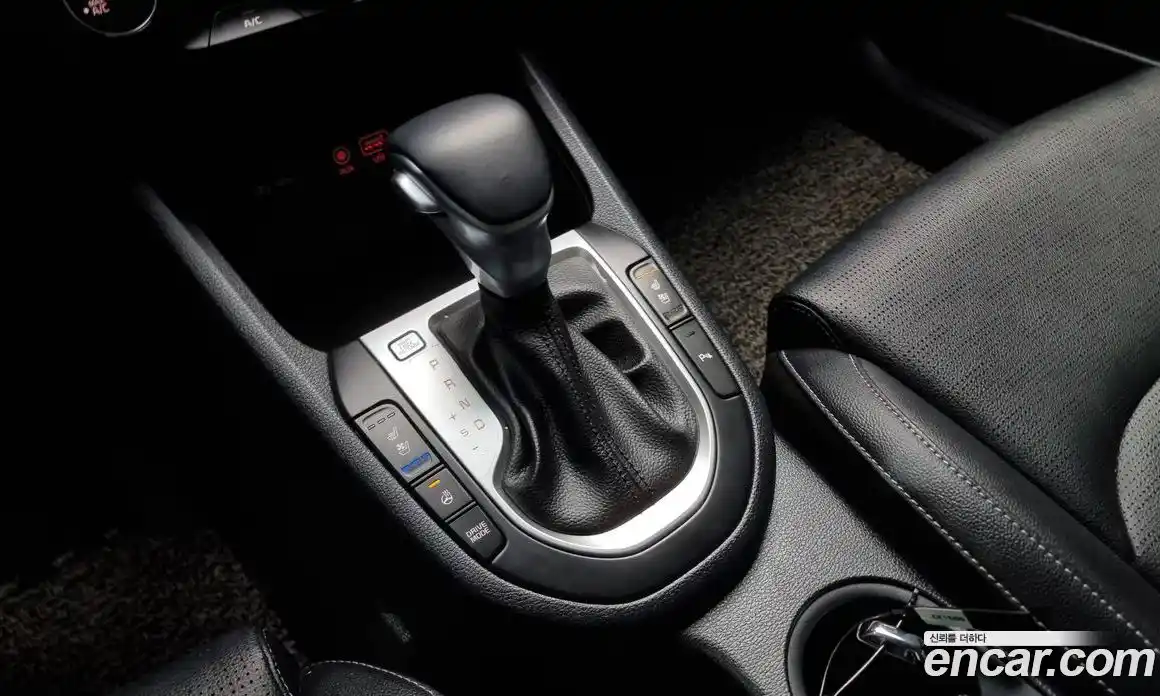 Kia K3 2018 1.6 Автомат в Москве № 972437, фото 9