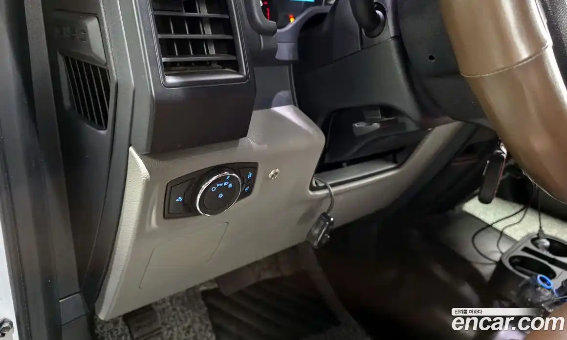 Ford F150 2016 5.0 гидро в Москве № 976234, фото 15