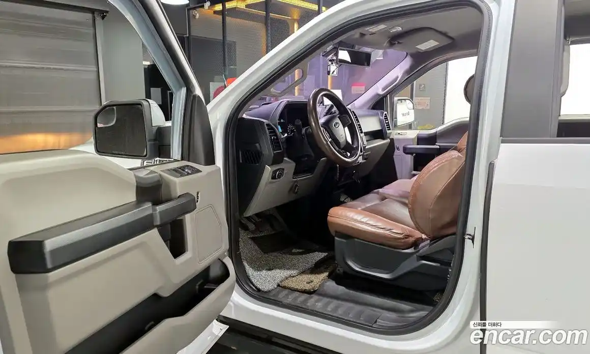 Ford F150 2016 5.0 гидро в Москве № 976234, фото 10