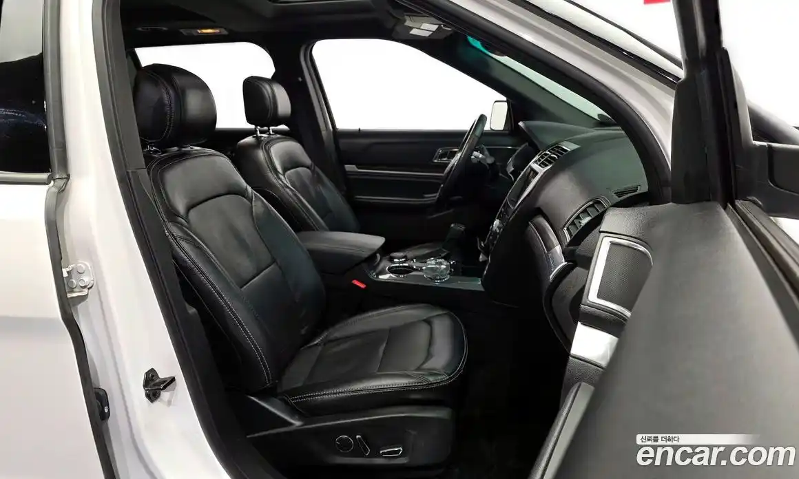 Ford Explorer 2017 2.3 гидро в Москве № 976353, фото 11